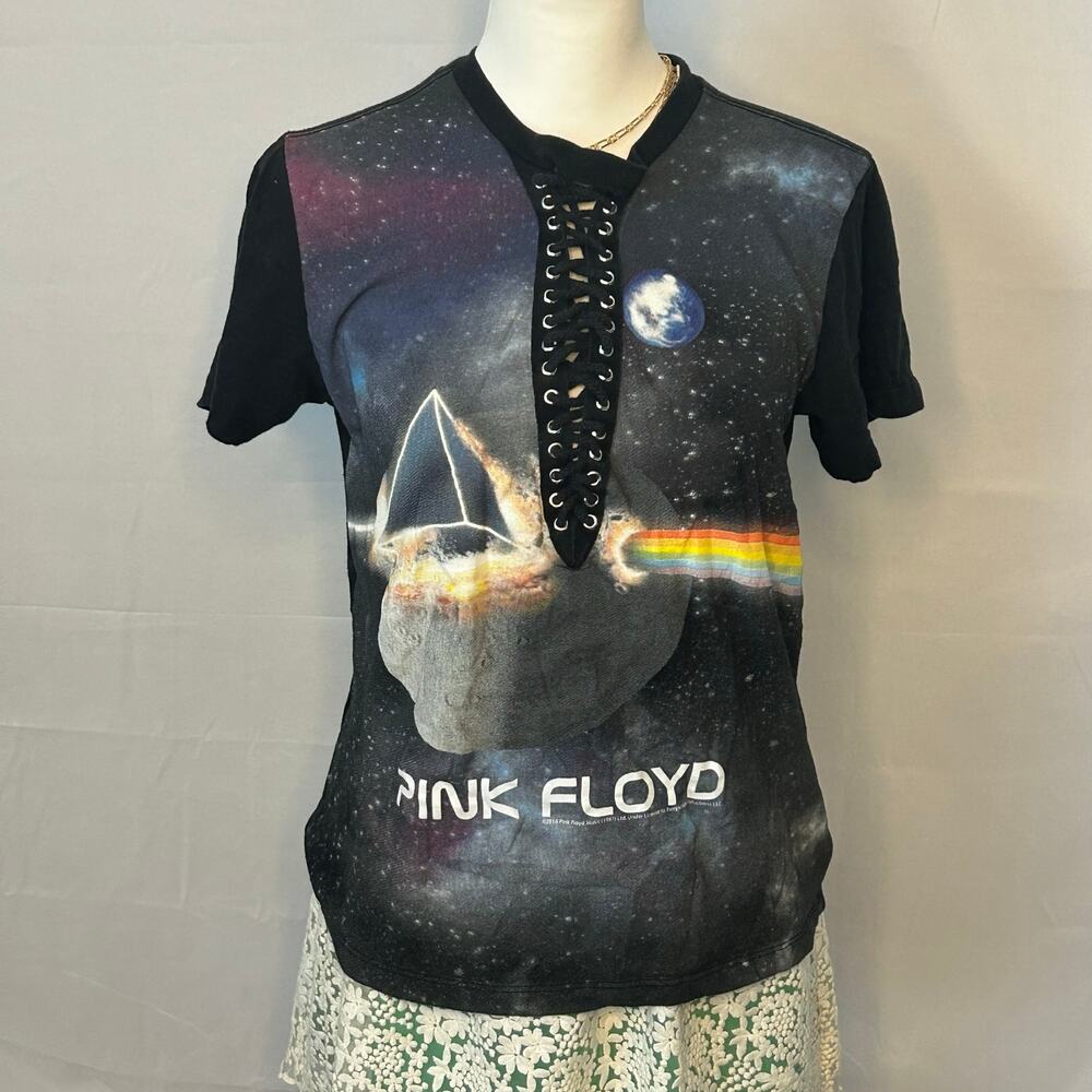 Pink Floyd Dark Side of the Moon Lace-Up Graphic Tee Black Size Small